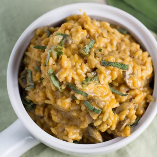Healthy Pumpkin Mushroom Risotto - Recipe photo by thecleaneatingcouple