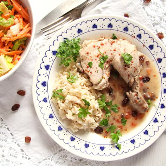 Poached Chicken with Raisins - Recipe photo by adinutza