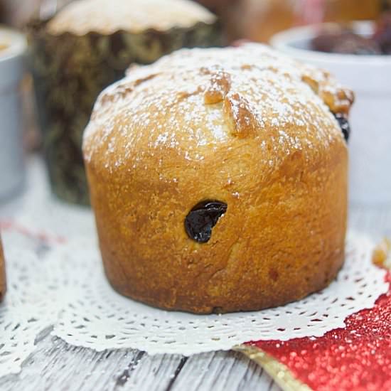Easy Mini Panettone - Recipe photo by tiffanybendayan