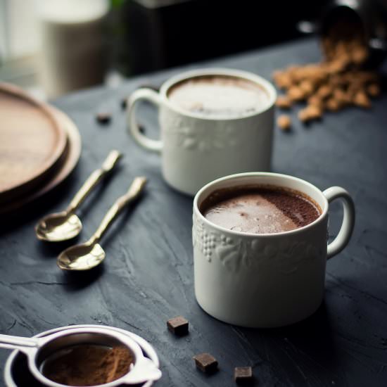 VEGAN Chocolate Banana Chai Latte - Recipe photo by loveisinmytummy