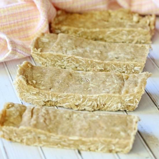 Peanut Butter Vanilla Protein Bars - Recipe photo by DIYactive