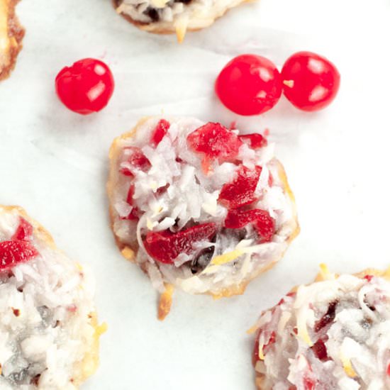 Chocolate Cherry Coconut Macaroons - Recipe photo by MamaGourmand