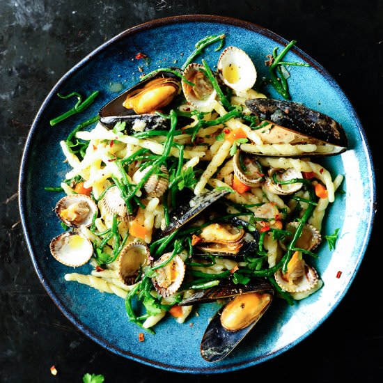 Seafood Pasta with samphire - Recipe photo by servingdumplings
