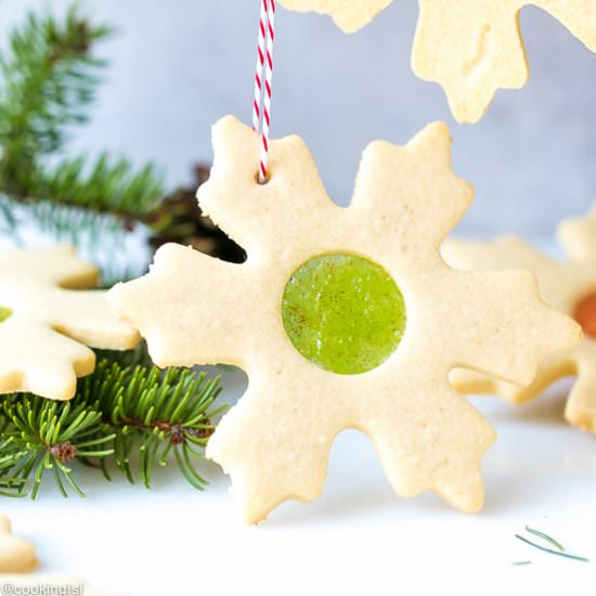 EASY STAINED GLASS COOKIES - Recipe photo by lslfunblog