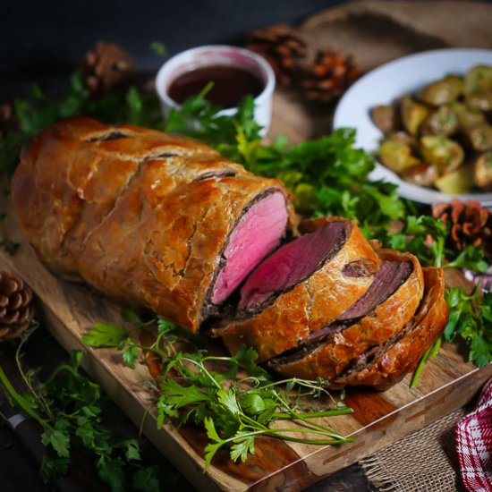 Beef Wellington with Red Wine Sauce - Recipe photo by whatshouldimakefor