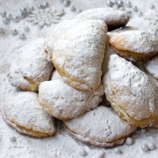 Greek Skaltsounia Christmas Cookies - Recipe photo by Katerinaskouzina