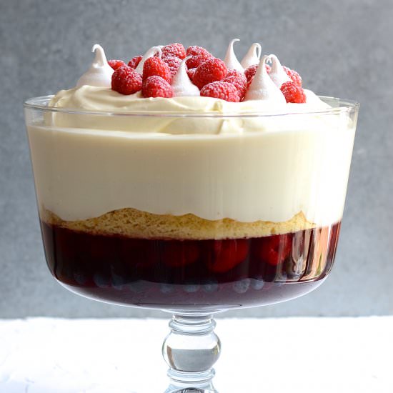 How to make a showstopper trifle - Recipe photo by Bibbyskitchenat36