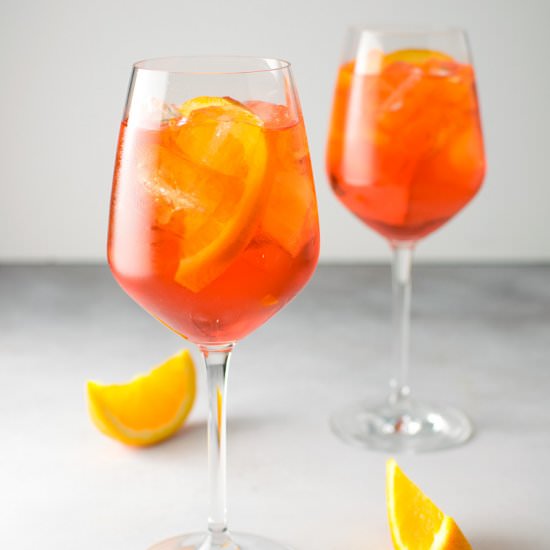 Aperol Spritz - Recipe photo by Kitchen Swagger