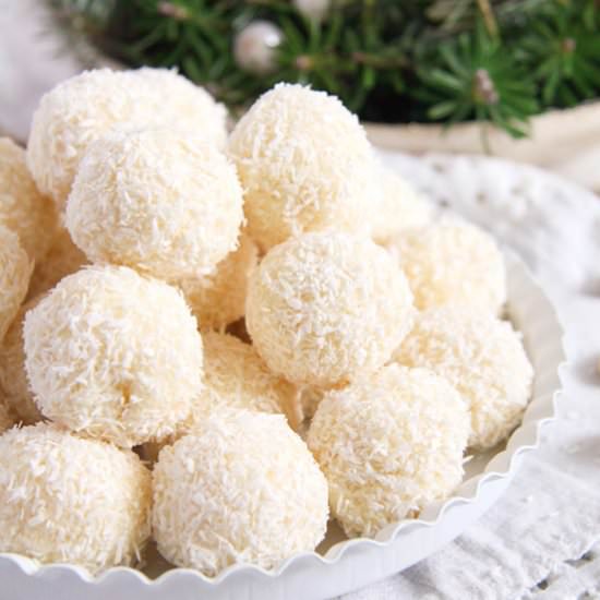 Three Ingredient Homemade Raffaello - Recipe photo by adinutza