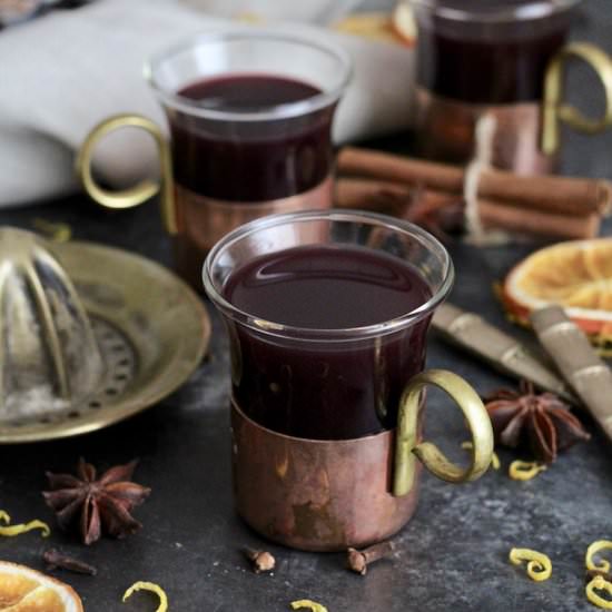 Mulled Wine aka Glühwein - Recipe photo by Lemon Thymes