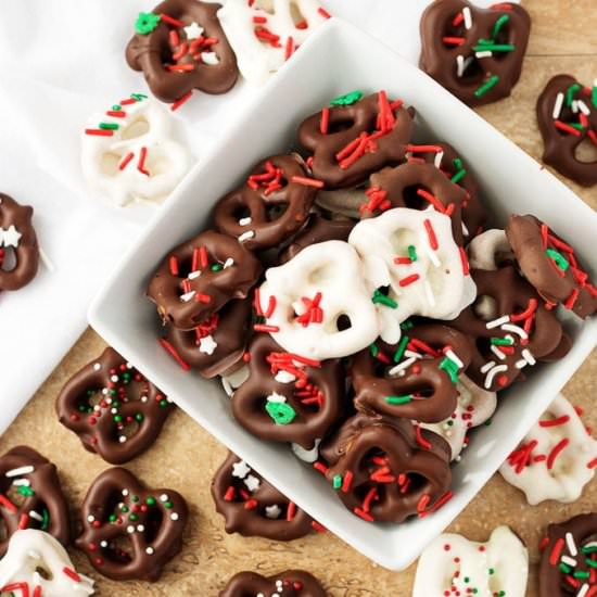 Chocolate Covered Pretzels - Recipe photo by berlyskitchen