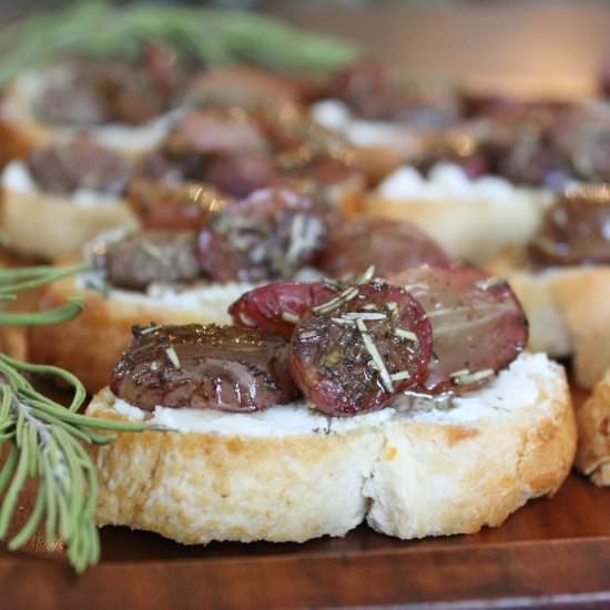 Roasted Grape &Goat Cheese Crostini - Recipe photo by zestandsimmer