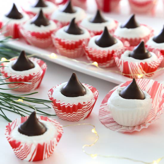 Divinity Kisses - Recipe photo by sprinklebakes
