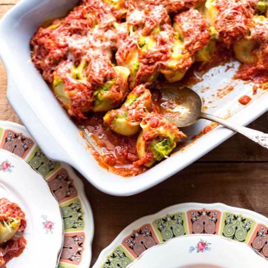 Kale, Squash & Ricotta Stuffed Lumaconi - Recipe photo by sugarlovespices