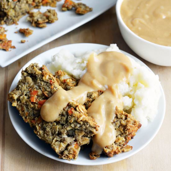 Christmas Chickpea-Lentil Loaf - Recipe photo by The Colorful Kitchen