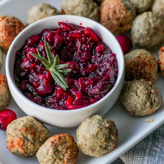 Meatballs with Cranberry Chutney - Recipe photo by getwellwithem