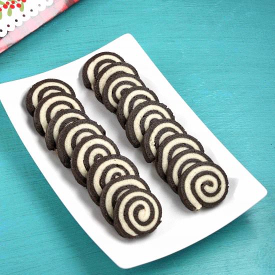 Eggless Easy Pinwheel Cookies - Recipe photo by Nitha Kitchen