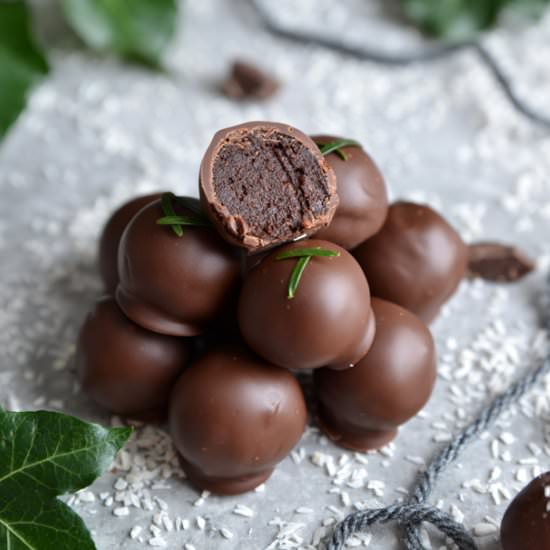 Chocolate Peppermint Truffles - Recipe photo by waffleandwhisk