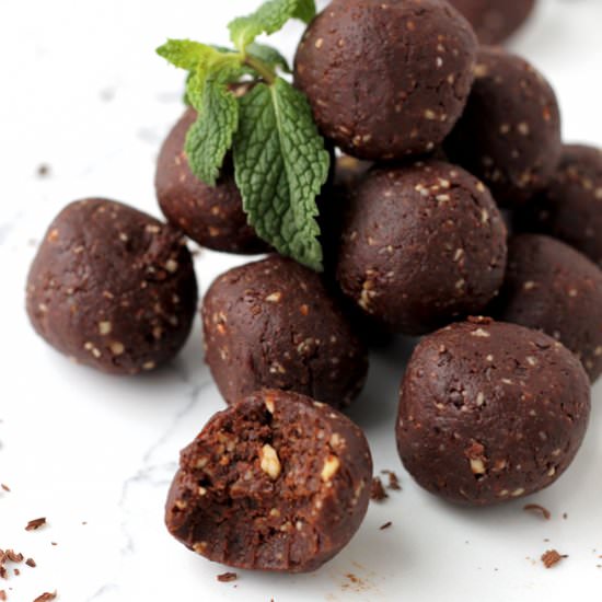 Mint Chocolate Truffle Bites - Recipe photo by TheNourishedFamily