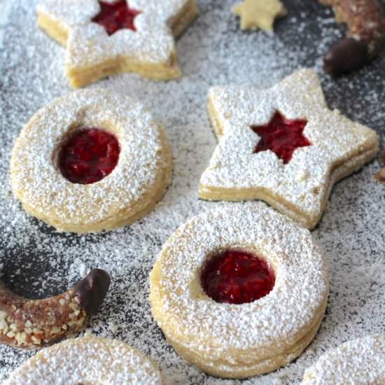 Thumbprint Cookies German Spitzbube - Recipe photo by minamade