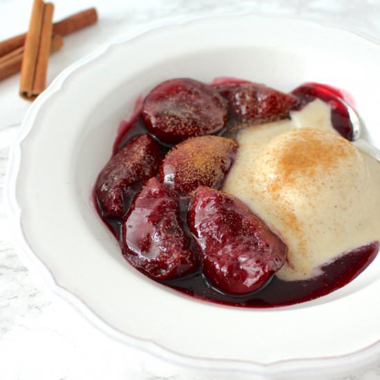 Chocolate Parfait & Red Wine Plums - Recipe photo by minamade