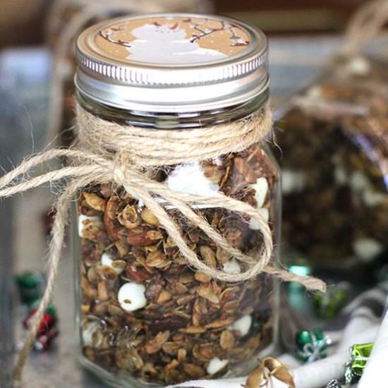 White Chocolate Gingerbread Granola - Recipe photo by suebeehomemaker