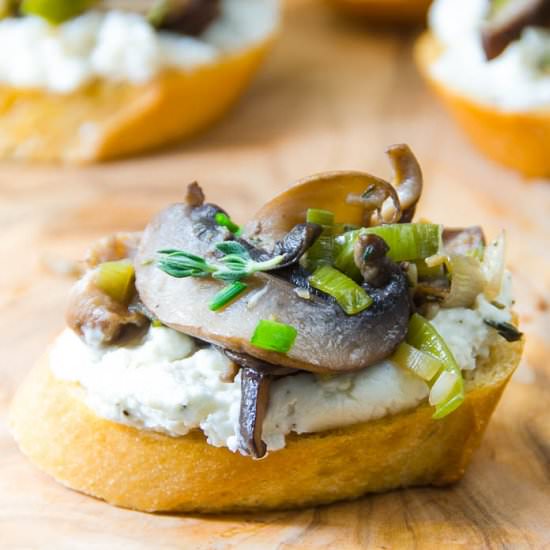 Wild Mushroom and Leek Crostini - Recipe photo by garlic and zest