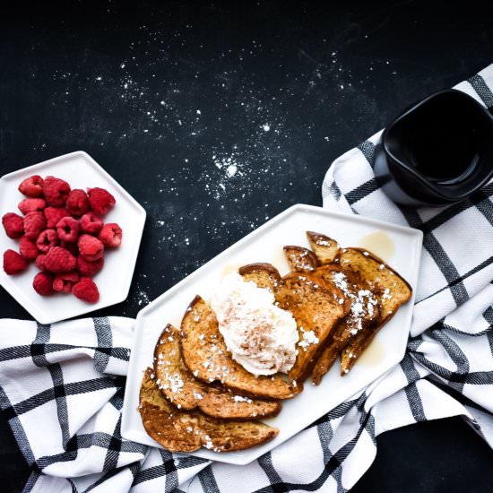 Holiday Gingerbread French Toast - Recipe photo by stephanieleenutrition