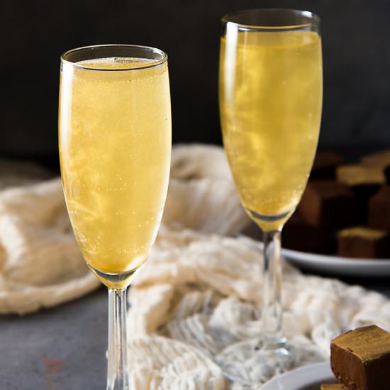 Gold Shimmery Champagne Cocktail - Recipe photo by The Flavor Bender