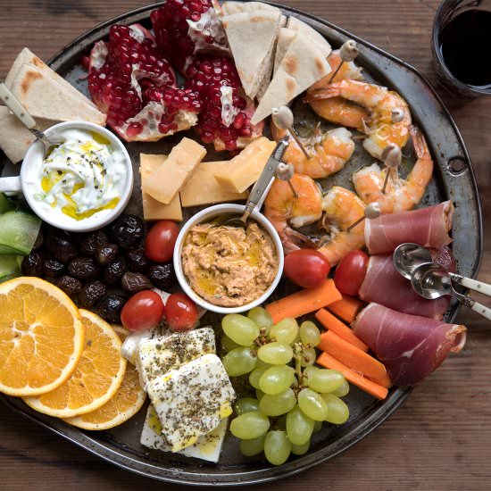 Greek New Year's platter - Recipe photo by Katerinaskouzina