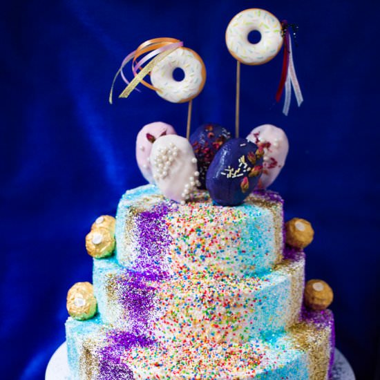 Glitter Bomb Champagne Cake Cheat - Recipe photo by milkchaihoney