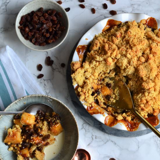 Caramel Apple Crumble - Recipe photo by Hannah Bond