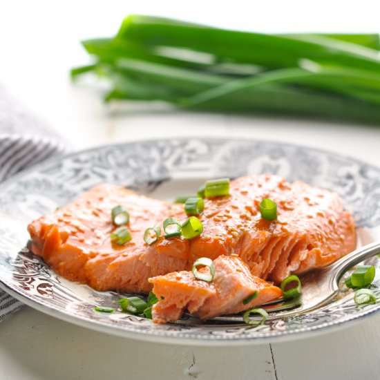 4-Ingredient Baked Salmon - Recipe photo by The Seasoned Mom