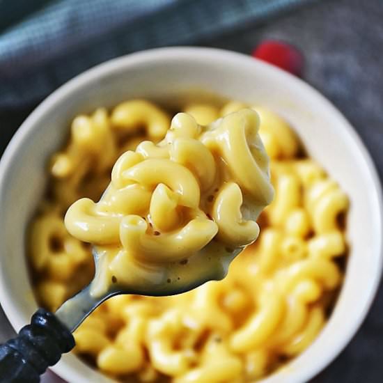 Easy Creamy Mac and Cheese - Recipe photo by SundaySupper