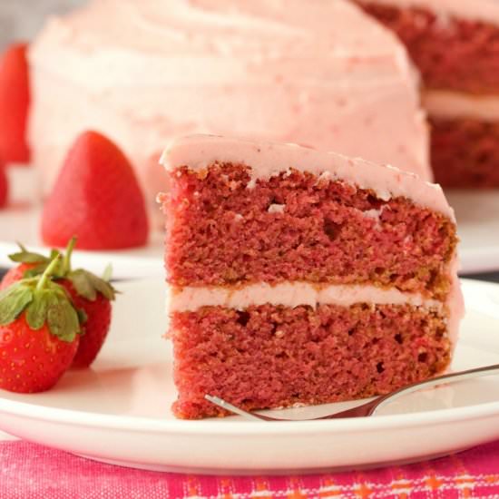 Vegan Strawberry Cake - Recipe photo by lovingitvegan