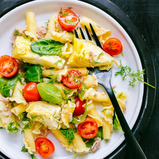 Tuna Spinach Artichoke Pasta Salad - Recipe photo by MunchkinTime