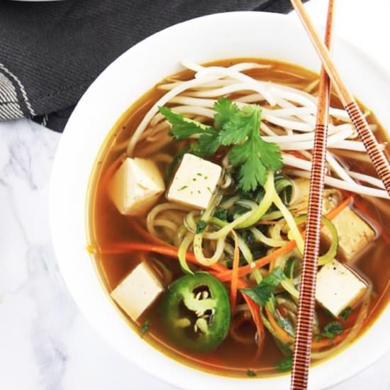 Vegan Thai green curry soup - Recipe photo by Chickfoodtv