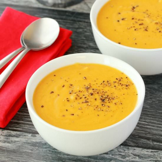 Vegan Lentil Soup - Recipe photo by lovingitvegan