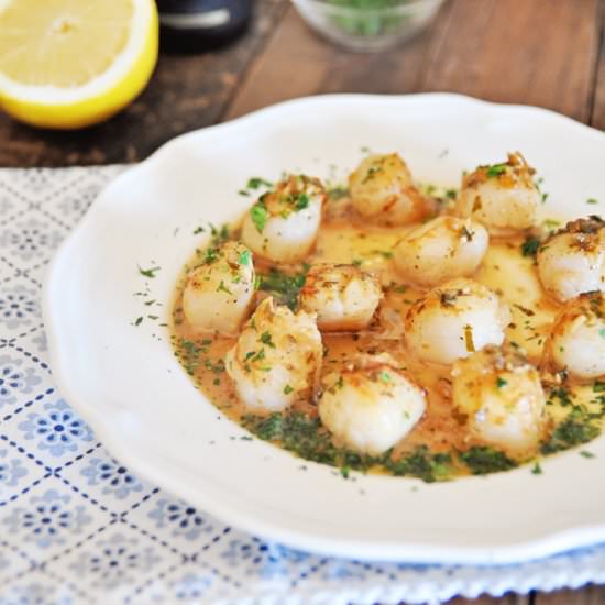 Seared Scallops with Champagne - Recipe photo by Spain on a Fork