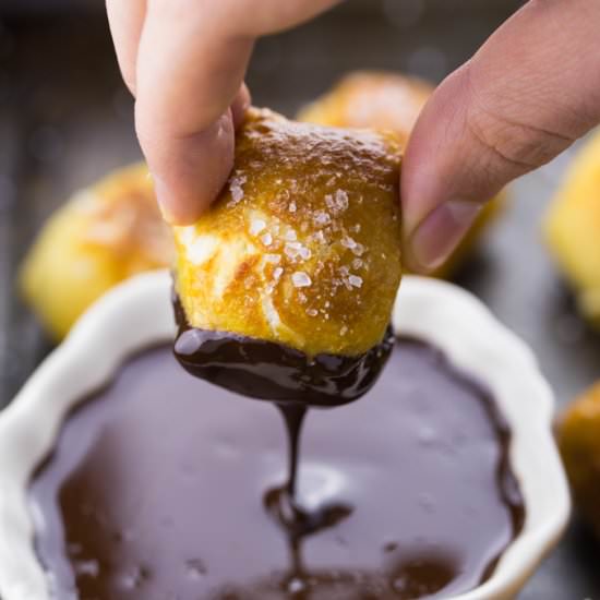 Vegan Pretzels with Chocolate - Recipe photo by vegan heaven