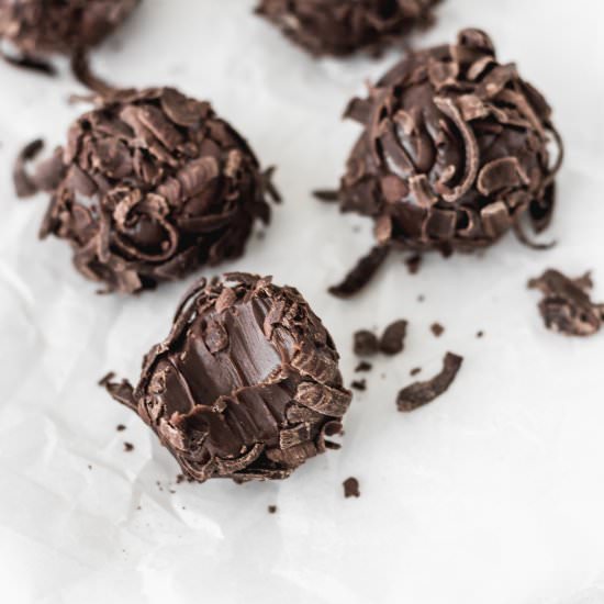 Peruvian Chocolate Truffles - Recipe photo by cravingsjournal