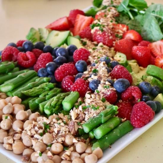 Vegetarian summer cobb salad - Recipe photo by JohannaGGG