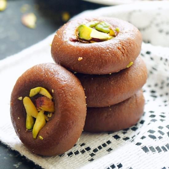 Chocolate peda - Recipe photo by Aromatic Essence