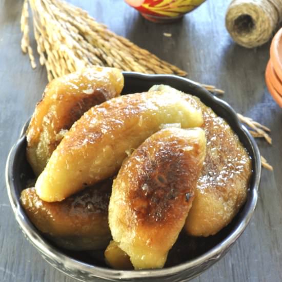 Ranga Alur Puli Pithe - Recipe photo by myfridayfoodswings
