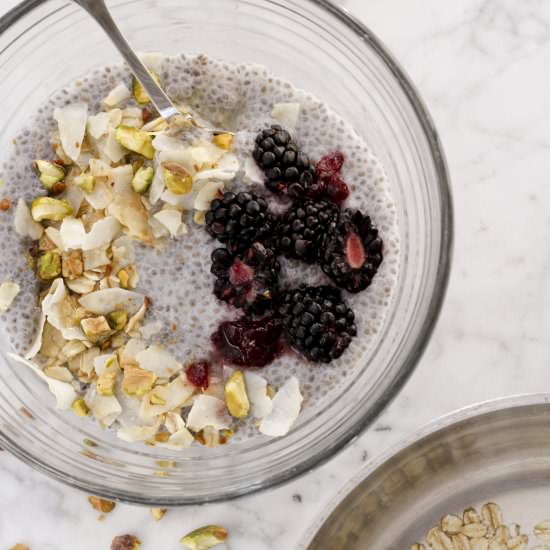 Chia breakfast bowl - Recipe photo by Flourishen