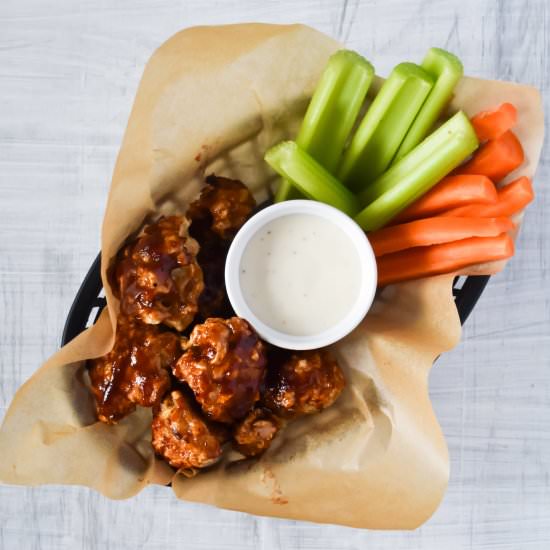 Vegan Cauliflower Hot Wings - Recipe photo by stephanieleenutrition