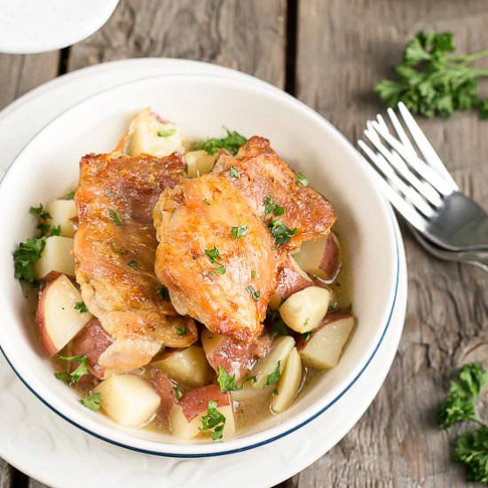 40 Clove of Garlic Chicken - Recipe photo by fooddoodles