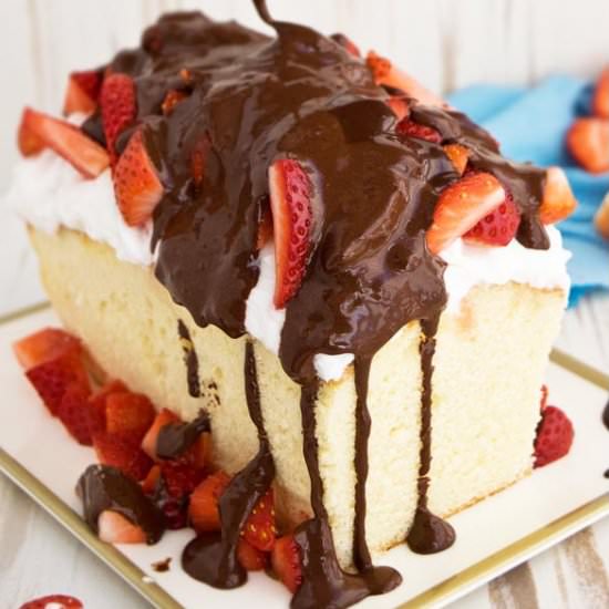 Sour Cream Pound Cake - Recipe photo by Cakewhiz