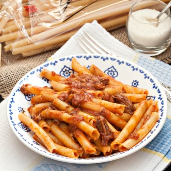 Ziti with Neapolitan Meat Ragout - Recipe photo by manusmenu