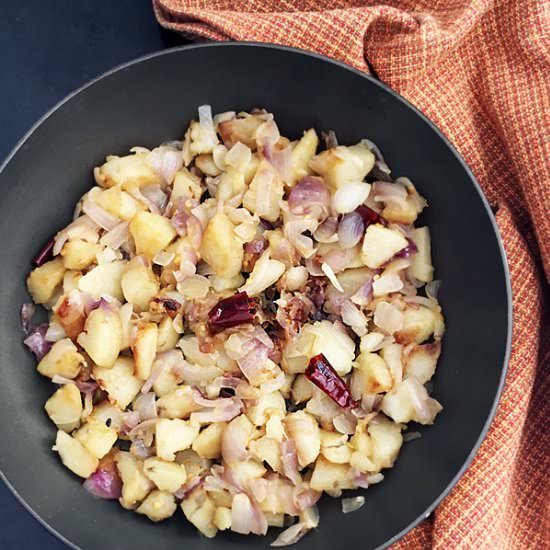 Potato Onion Sookhi Sabzi - Recipe photo by steamingpot